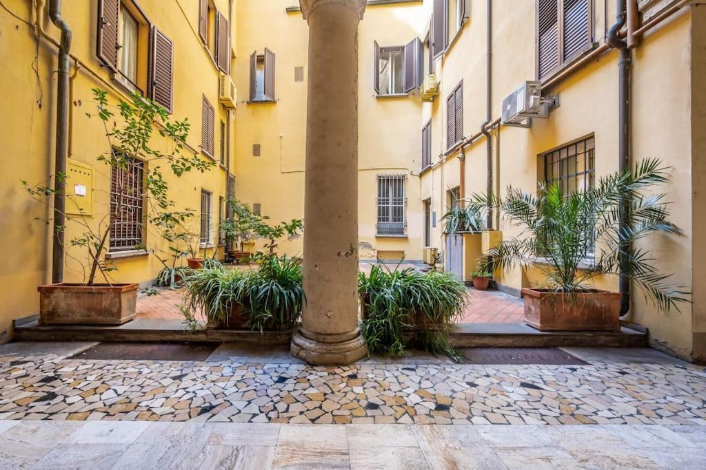 Ab Plus - Via San Felice 6 Болонья Екстер'єр фото